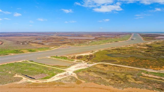 118 Velasco Shores, Surfside Beach, TX 77541