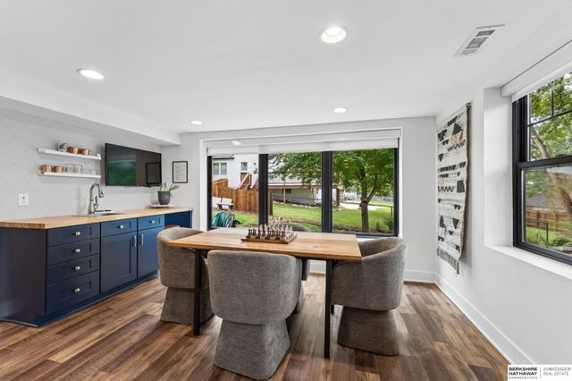 1934 S 61st Street, Omaha, NE 68106