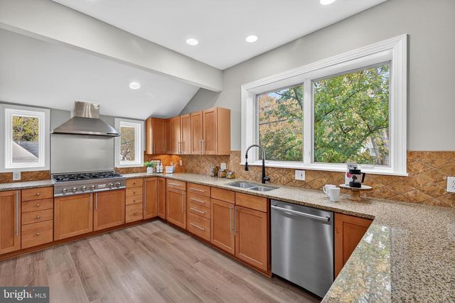 1248 MONROE ST NE, Washington, DC 20017