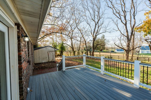 729 Burgoyne Court, Lexington, KY 40505