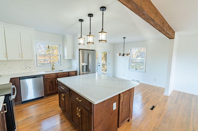 729 Burgoyne Court, Lexington, KY 40505