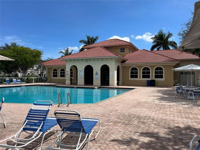 4929 SW 140th Ter 5, Miramar, FL 33027