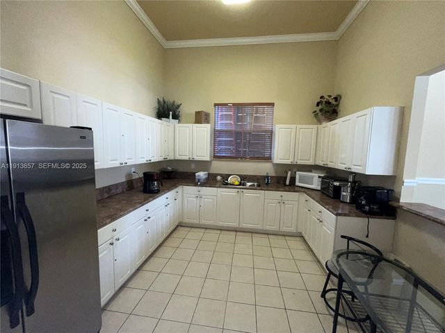 4929 SW 140th Ter 5, Miramar, FL 33027