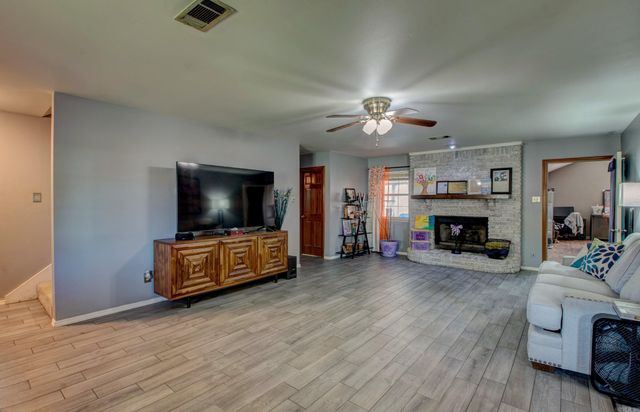 1909 Madden, Jacksonville, AR 72076