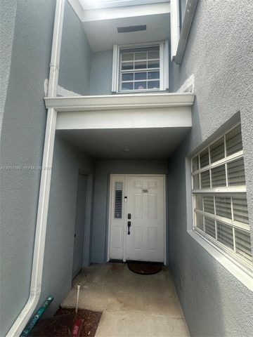 2005 SE 27th Dr 103, Homestead, FL 33035