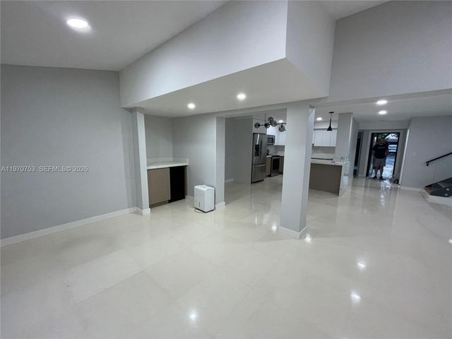 7021 SW 105th Ct, Miami, FL 33173