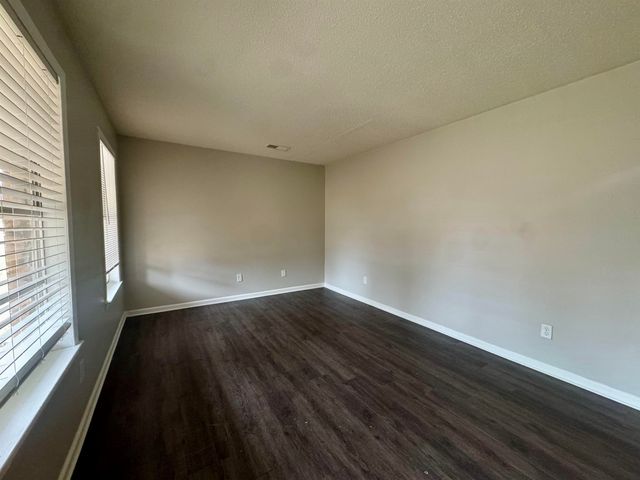 3140 FOREST GLEN DR, Horn Lake, MS 38637