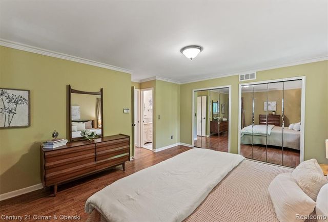 15389 Lakeside Street, Plymouth, MI 48170
