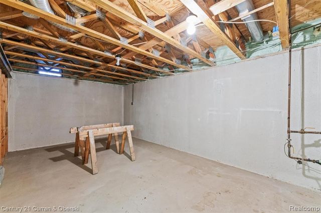 15389 Lakeside Street, Plymouth, MI 48170