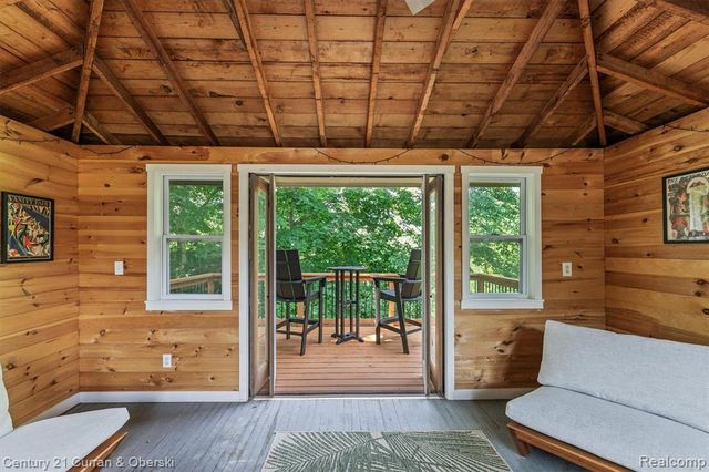 15389 Lakeside Street, Plymouth, MI 48170