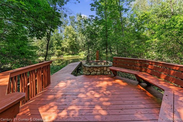 15389 Lakeside Street, Plymouth, MI 48170
