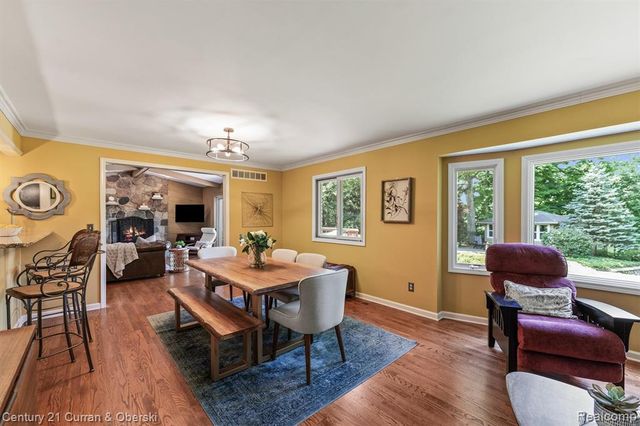 15389 Lakeside Street, Plymouth, MI 48170
