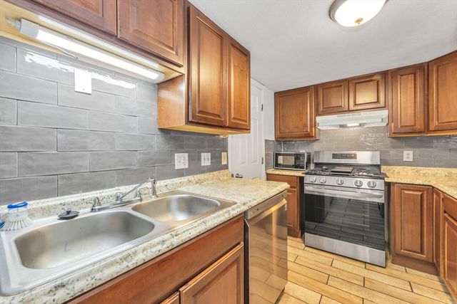15 Marion Street D, Boston, MA 02131