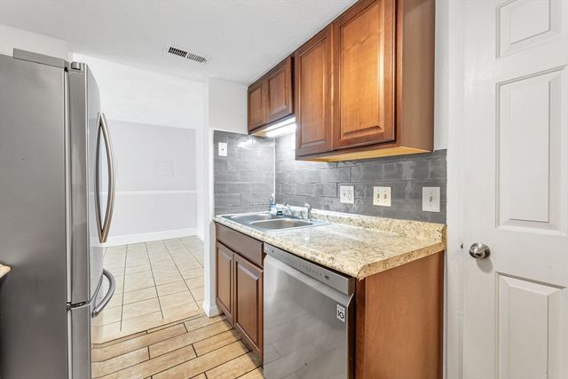 15 Marion Street D, Boston, MA 02131