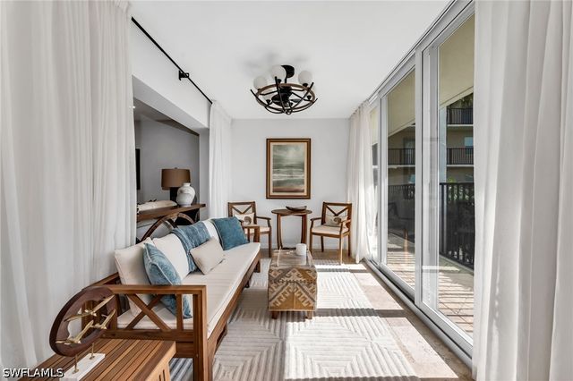 3500 Gulf Shore BLVD N 104, Naples, FL 34103