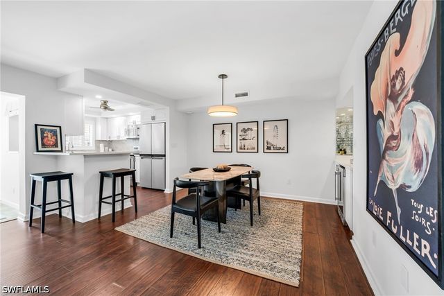 3500 Gulf Shore BLVD N 104, Naples, FL 34103