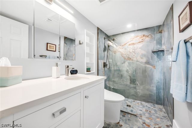 3500 Gulf Shore BLVD N 104, Naples, FL 34103