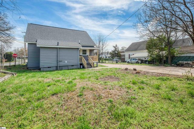 59 Smythe Avenue, Greenville, SC 29605