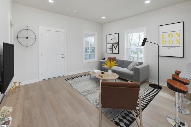 59 Smythe Avenue, Greenville, SC 29605