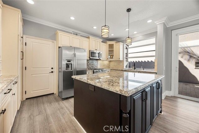 406 Goldenwest Street, Huntington Beach, CA 92648