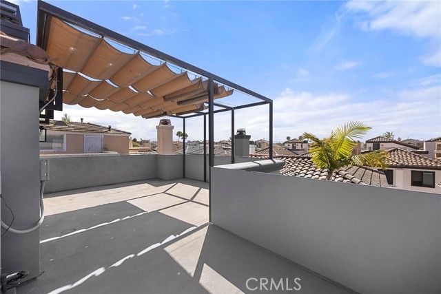 406 Goldenwest Street, Huntington Beach, CA 92648