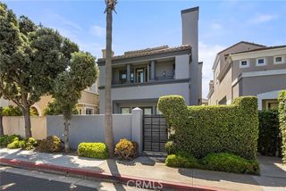 406 Goldenwest Street, Huntington Beach, CA 92648