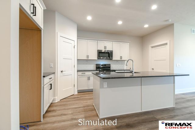 5807 S 94th Street, Lincoln, NE 68526