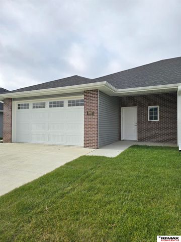 5807 S 94th Street, Lincoln, NE 68526