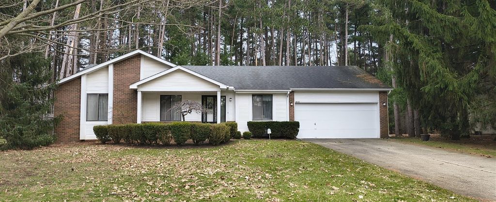 4031 Emerald Pines Drive, Commerce Twp, MI 48390