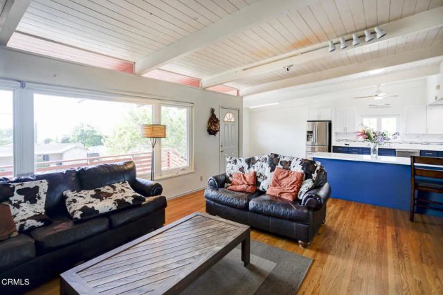 10852 Plainview Avenue, Los Angeles, CA 91042