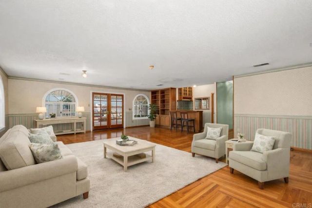 2731 Schenley, San Diego, CA 92122