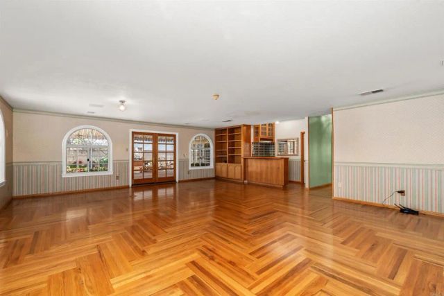 2731 Schenley, San Diego, CA 92122