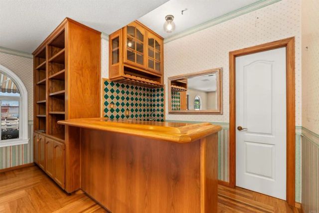 2731 Schenley, San Diego, CA 92122