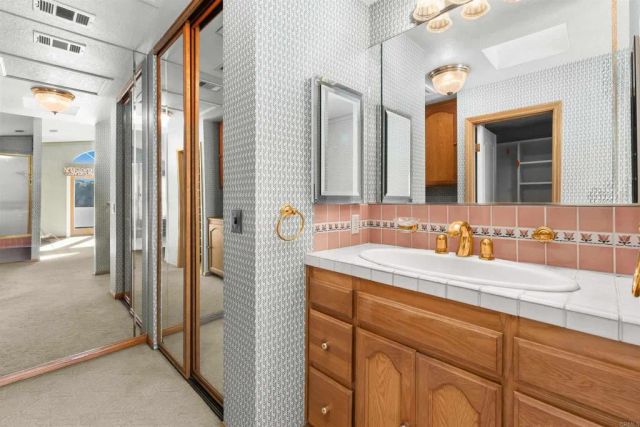 2731 Schenley, San Diego, CA 92122