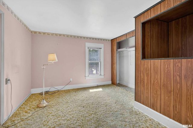 4213 14TH Avenue, Rock Island, IL 61201