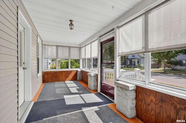 4213 14TH Avenue, Rock Island, IL 61201