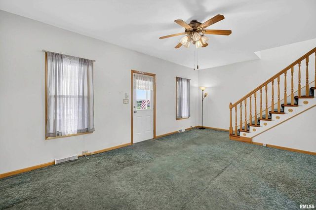 4213 14TH Avenue, Rock Island, IL 61201