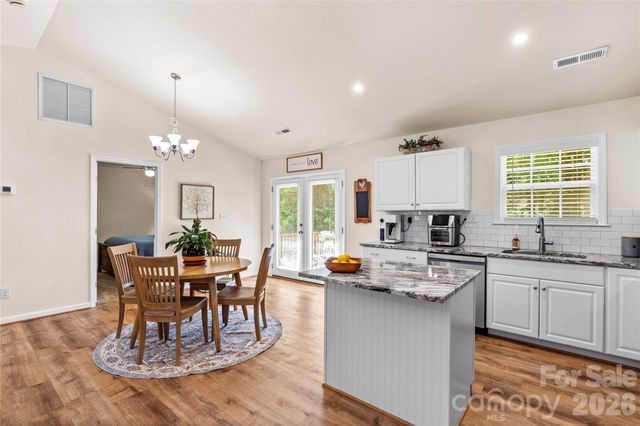 122 S Yadkin River Road, Statesville, NC 28625