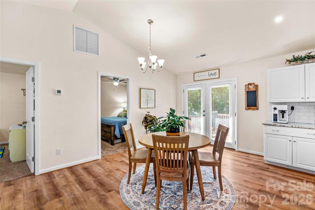 122 S Yadkin River Road, Statesville, NC 28625