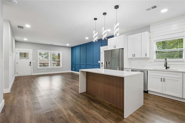 629 Elmwood Street, Canton, GA 30114