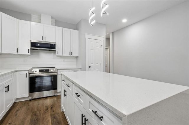 629 Elmwood Street, Canton, GA 30114
