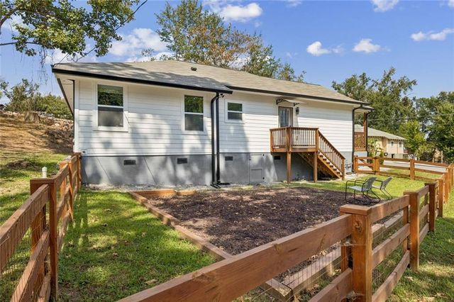 629 Elmwood Street, Canton, GA 30114