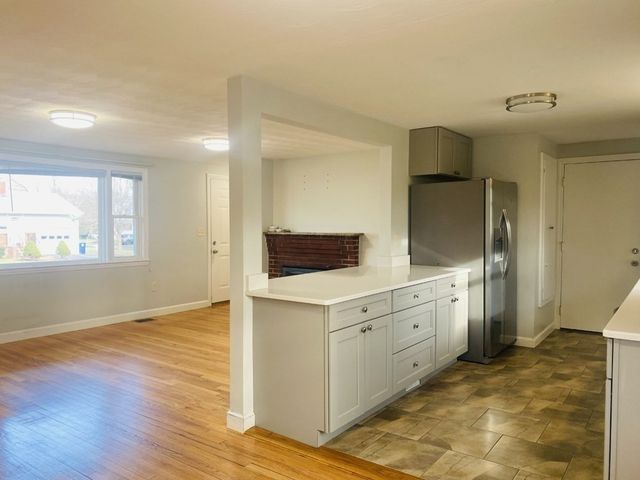 11 Selwyn Rd, Braintree, MA 02184