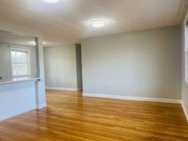 11 Selwyn Rd, Braintree, MA 02184