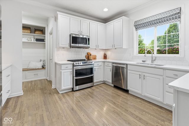 11560 Norwich Court, Fishers, IN 46037