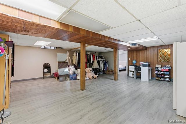 32808 Wareham Court, Warren, MI 48092