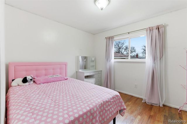 32808 Wareham Court, Warren, MI 48092