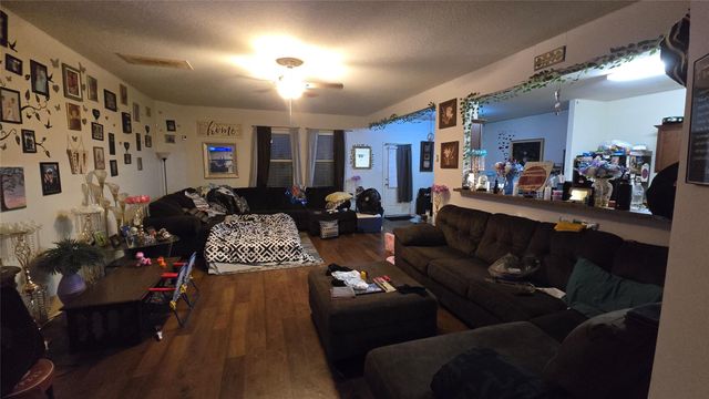 2706 Regatta Lane, La Marque, TX 77568