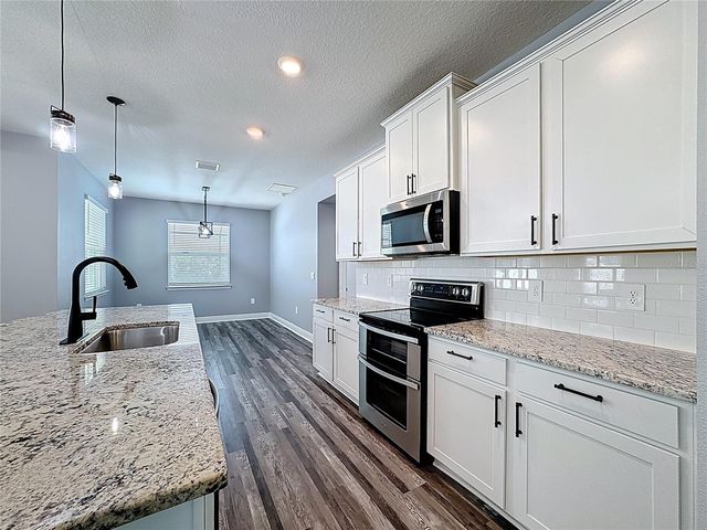 17535 CANTARINA COVE, Lakewood Ranch, FL 34211