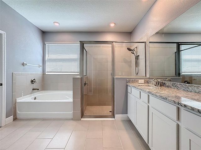 17535 CANTARINA COVE, Lakewood Ranch, FL 34211